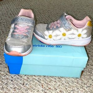 Stride rite girls 11.5 sneakers